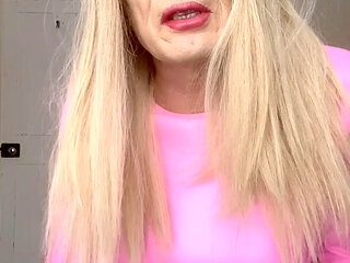 I am bored of playing with dildos. I want your cock inside me