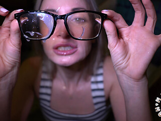 Glasses perverse full of wixx!