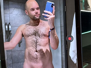 Horny Hotel Jerking