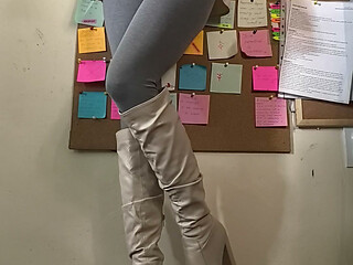 Squirting in my leggings and boots while teaching
