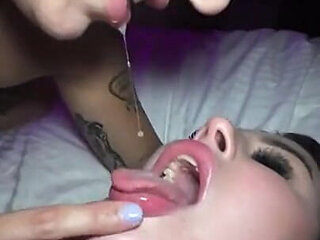 Squirting Kiwi PAWG Opens up for Me While Friend Holds Her Open