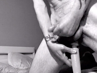 Quick and Heavy cumshot without a hard cock!!