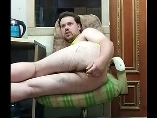 Free anal sex of a Russian fat-assed whore 4