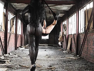 XL babe gets pounded in love swing by her dominating mistress