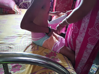 Chance leke devor ke ghar me chud liya