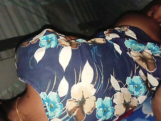 Desi gao ki ladki ki mms hue leak apne ghar me apne boyfriend se chud rhi thi.