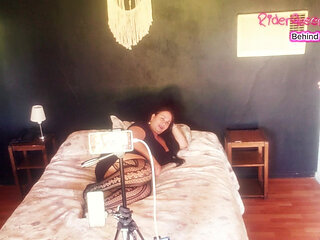 Videos for Fans, Behind the Scenes