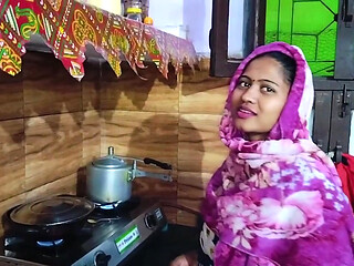 I Fuck My Indian Desi Mausi While No One Is in Home