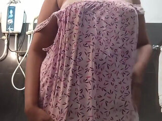 Desi Anne Nude in the Shower