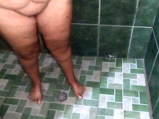 I Find My Stepmother's Big Ass BBW Bathing