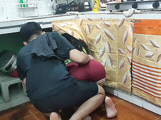 ASIAN MILF GOT STOCK AT THE KITCHEN AND HIS HELPER WENT FOR HELP