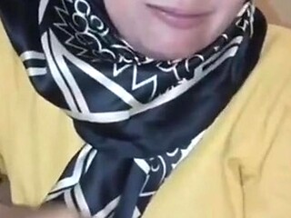 Mesum babe jilbab rides cock