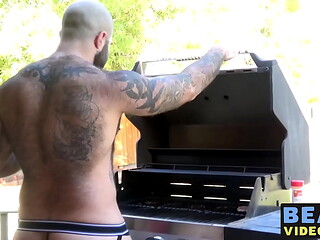 Bareback drilling with older hairy bear and muscular hunk