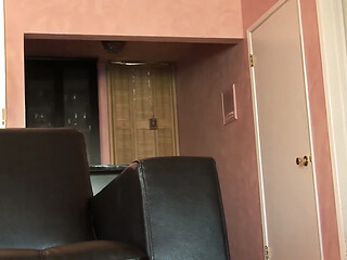 Dirty mature fucks older stud on the sofa like a pro