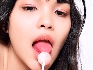 Solo mature masturbating on webcam