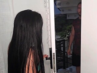 Latina MILF bangs trainer after twerk session