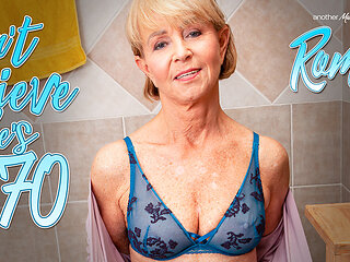 Sexy 70 Year Old Goodlooking Grandma Romana