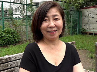 H077g01 the First Av of a Mature Woman with a Strong Libido in a Rigid Profession!