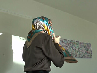 Afternoon Headscarf Try-on, Part 1 - Lady Victoria Valente