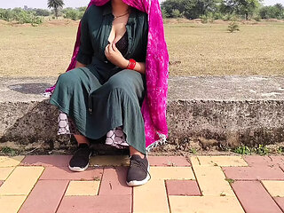 Indian Girlfriend Fucked Outdoor at field By his New Boyfriend, Hot Desi HD Sex Video
