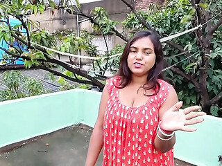 Apne he stepsister ki friend ko virgin pussy fuck kiya or pussy ros nikal
