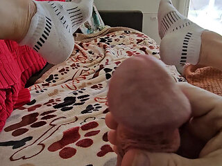 My Mushroom Climaxing Organic Style With My Feminine Feet