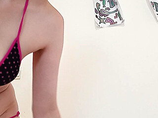 The Naughty Bell3 Does a Dance and Pours Oil on Her Body