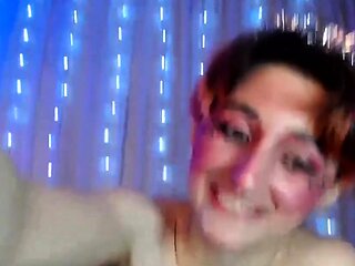 Spreading My Pussy for the New Year