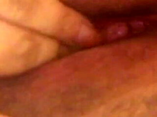 WildenglishBBW - Solo rubbing and finger fucker squelching wet pussy