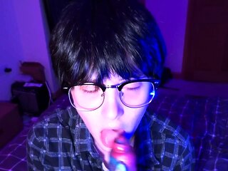 Cute blonde amateur webcam teen masturbating