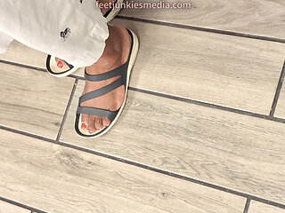 Good Morning Breakfeet and Strawberry Toes