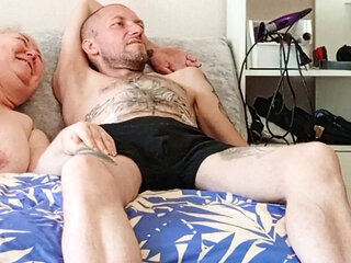 Neighbor MILF Surprise Cum In Mouth Feeding - Zona901 Deep Throat Blowjob & Cum Swallow