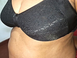 Hot Indian stepmom gives a horny blowjob after shower