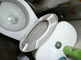 Master David pissing compilation, sleepy cock