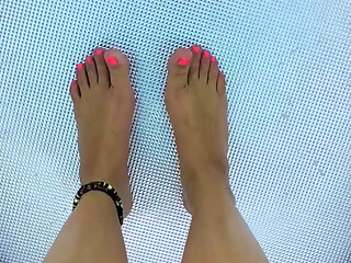 Here's a Little Foot Clip to Get Ya Going