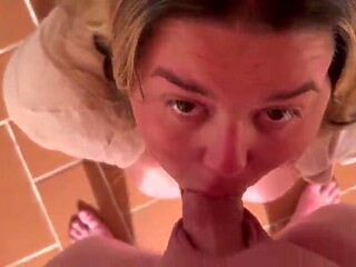 Jizz on tongue then fumbles in slit