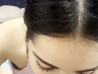 Dominant Looks - the Chemistry Between Debora and the Big Cock That Cum in Her Mouth