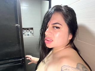 Mature MILF gets pounded in the bathroom