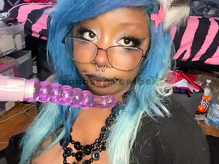 September Tries Out Her Fuck Machine