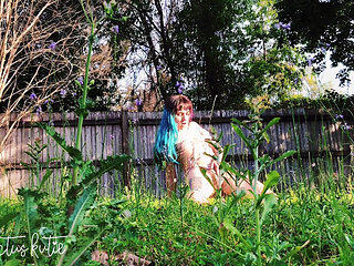 Cumming Through the Weeds