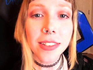 Amateur Webcam Teen Masturbates And Teases