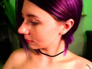 Teen goth brunette bara jerks and sucks cock
