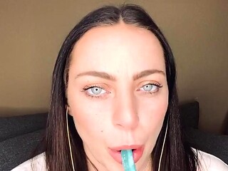 Rock Candy Lollipop: Webcam babe sucks solo