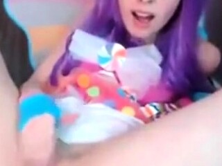 Fairy Cosplayer Pleasures Herself in Stockings On Webcam