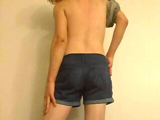 Nude Self-posing 2