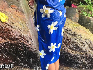 Sri Lankan Natural Girl Bathing