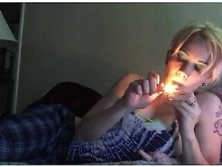 Relaxing with sensual pleasures