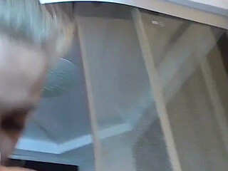 The toilet was so dirty I can`t pee there!