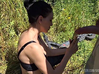 Victoria Arias and Vampirosa Looking for Ships in the Countryside