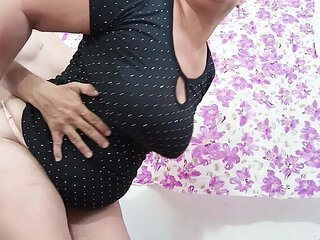 Valkyrieandluigy Wife Facial - Huge Cumshot on Mature Indian Aunty Face